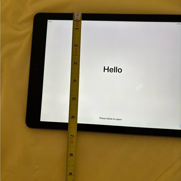 Apple iPad Air - Picture 5 of 9